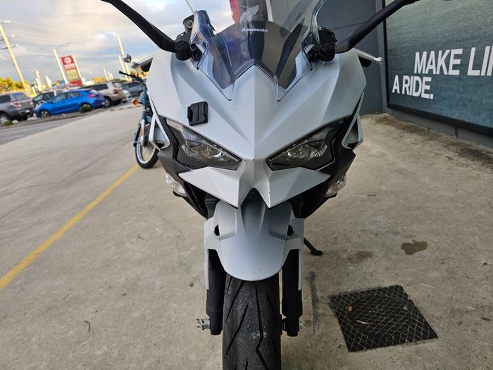 2024 Kawasaki NINJA 500 White