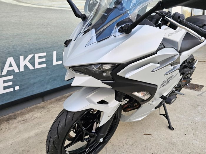 2024 Kawasaki NINJA 500 White