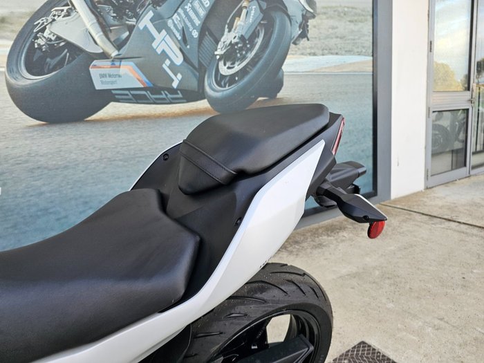 2024 Kawasaki NINJA 500 White