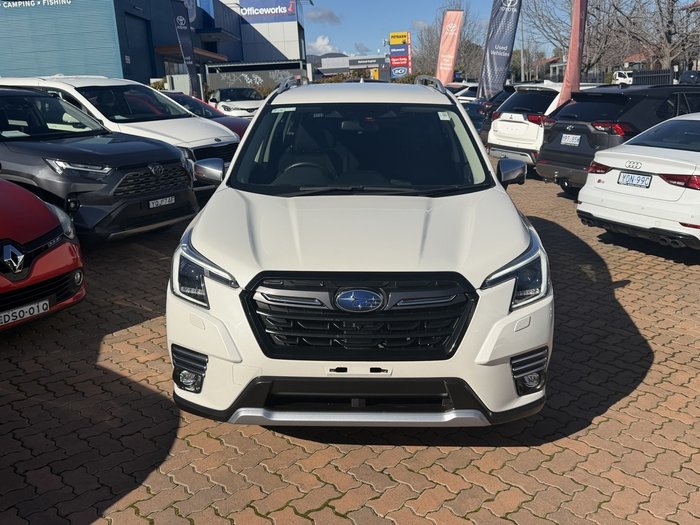 2022 Subaru Forester Hybrid L