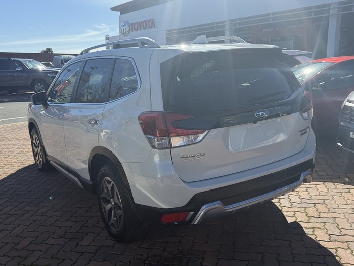 2022 Subaru Forester Hybrid L