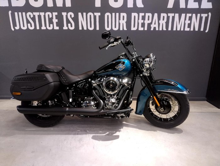 Harley-Davidson Heritage Classic 117 (FLHC) Softail