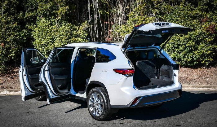 2022 Toyota Kluger Grande