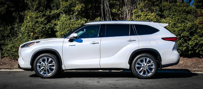2022 Toyota Kluger Grande