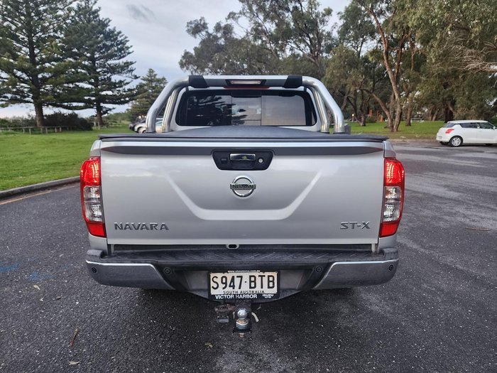 2017 Nissan Navara ST-X