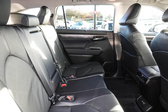 2023 Toyota Kluger Grande