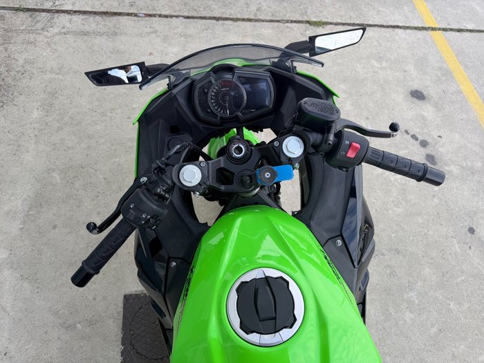 2024 Kawasaki NINJA 400 Green