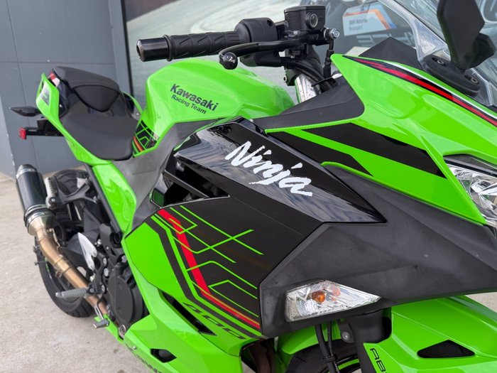 2024 Kawasaki NINJA 400 Green
