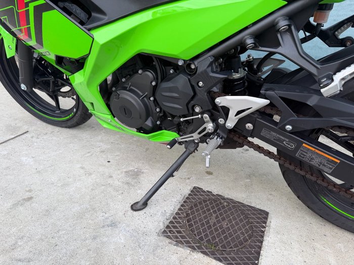 2024 Kawasaki NINJA 400 Green
