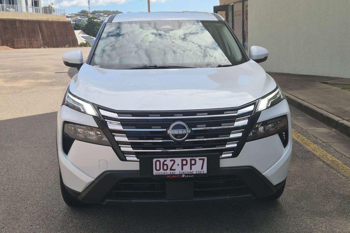 2025 Nissan X-TRAIL ST