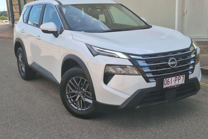 2025 Nissan X-TRAIL ST