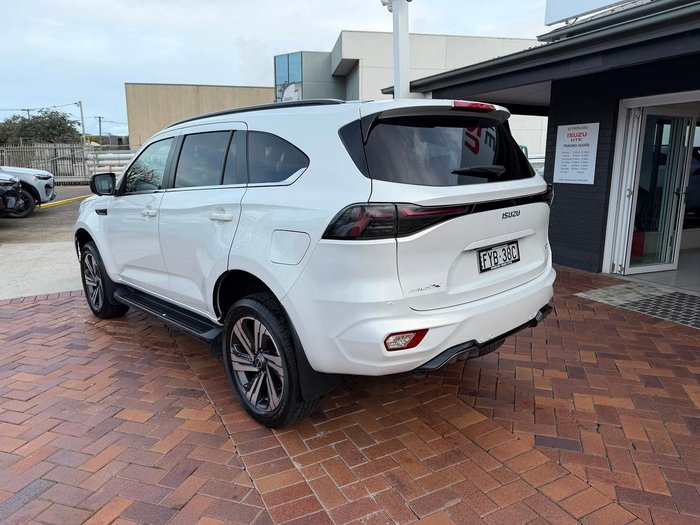 2025 Isuzu MU-X LS-T