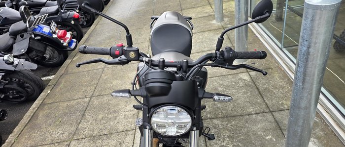 2026 Royal Enfield Guerrilla 450 Guerrilla Grey