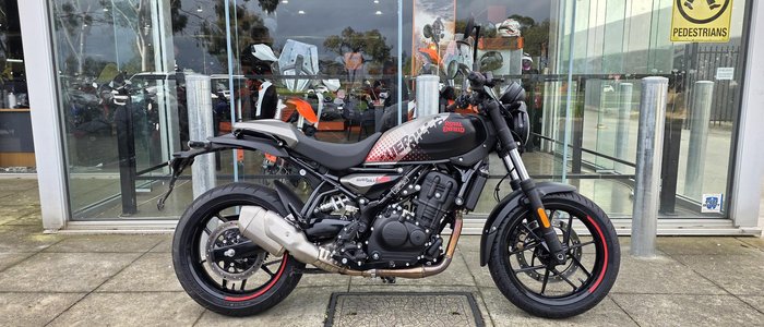 2026 Royal Enfield Guerrilla 450 Guerrilla Grey