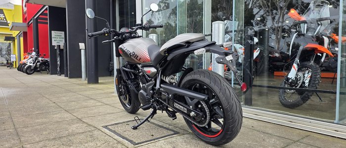 2026 Royal Enfield Guerrilla 450 Guerrilla Grey