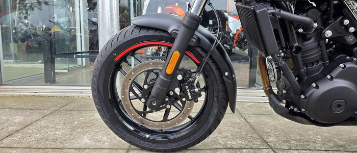 2026 Royal Enfield Guerrilla 450 Guerrilla Grey