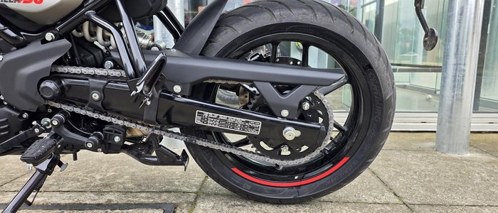 2026 Royal Enfield Guerrilla 450 Guerrilla Grey