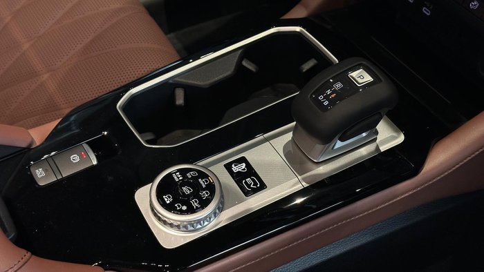2025 Mitsubishi Outlander PHEV Exceed Tourer