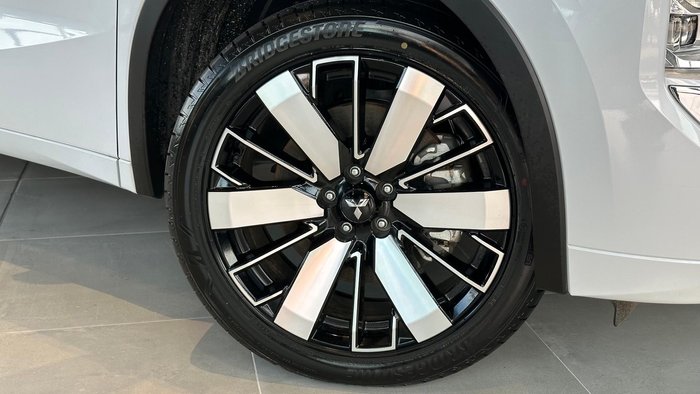 2025 Mitsubishi Outlander PHEV Exceed Tourer ZM MY25 AWD White Diamond with Black Mica Roof