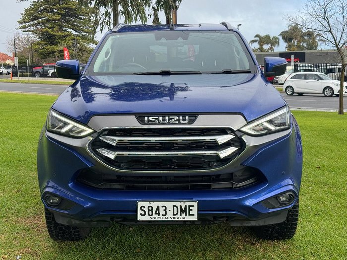 2022 Isuzu MU-X LS-T