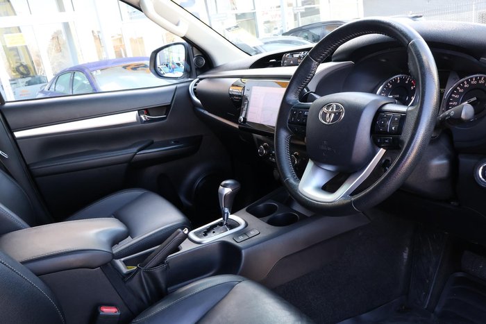 2021 Toyota Hilux SR5