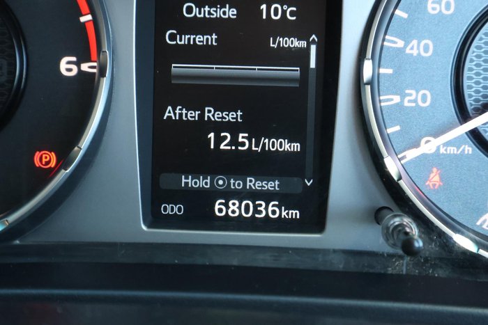 2021 Toyota Hilux SR5