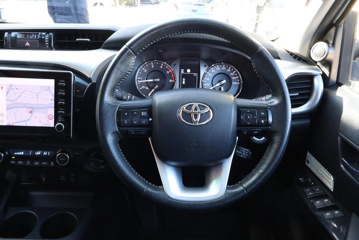 2021 Toyota Hilux SR5