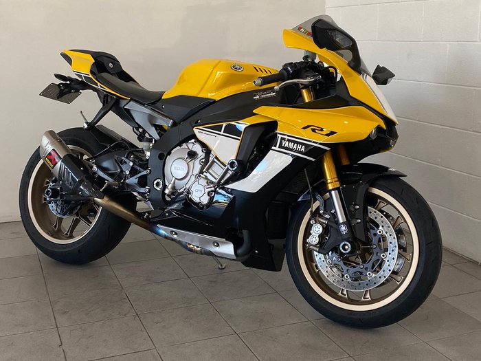 2016 Yamaha YZF-R1SP