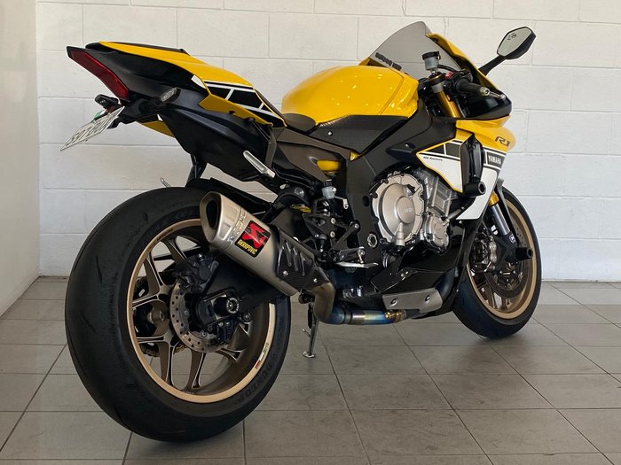 2016 Yamaha YZF-R1SP