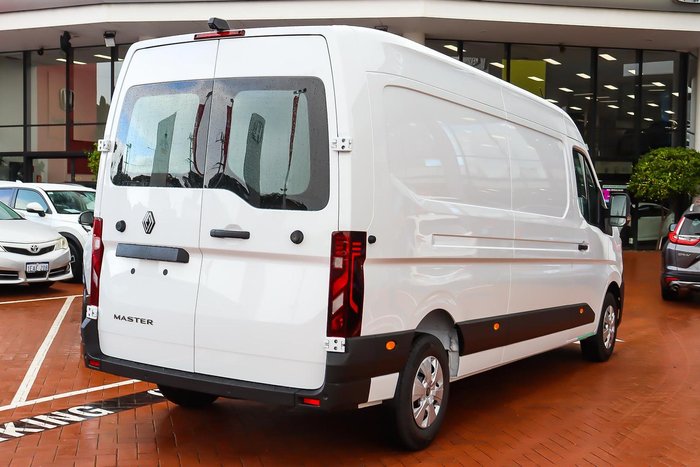 2026 Renault Master