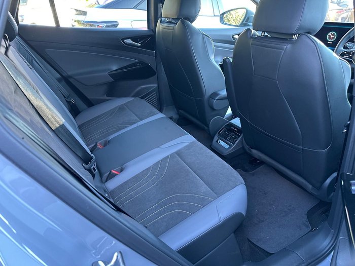 2025 Volkswagen ID.4 Pro