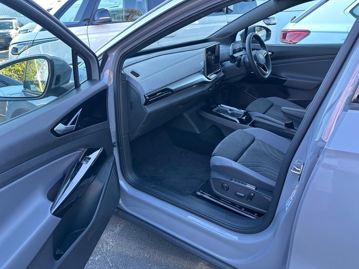 2025 Volkswagen ID.4 Pro