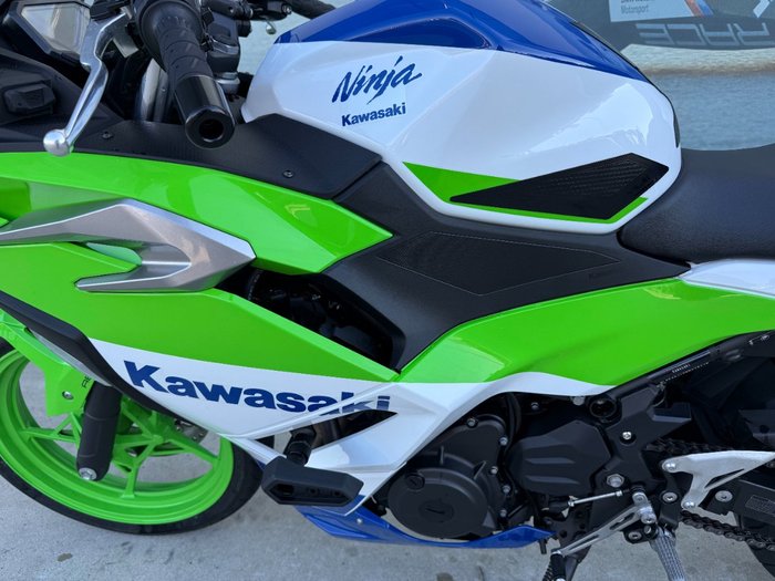 2024 Kawasaki NINJA 500 SE (LAMS) Green