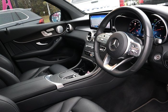 2019 Mercedes-Benz GLC-Class GLC300