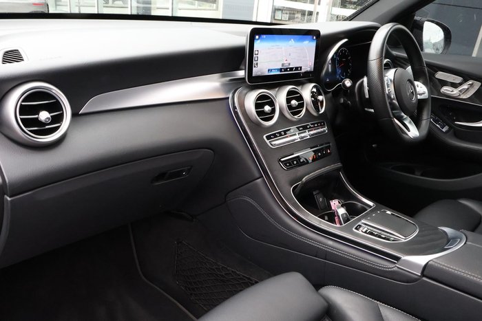 2019 Mercedes-Benz GLC-Class GLC300