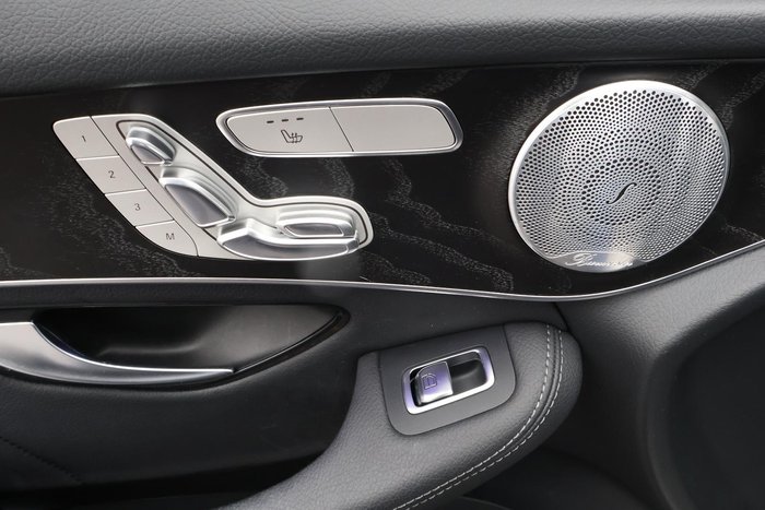2019 Mercedes-Benz GLC-Class GLC300