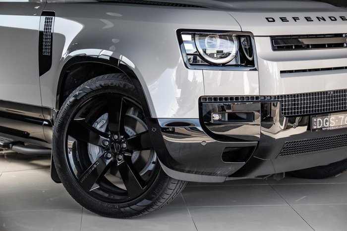 2026 Land Rover Defender 110 D350 X-Dynamic HSE
