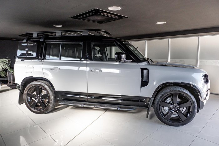 2026 Land Rover Defender 110 D350 X-Dynamic HSE