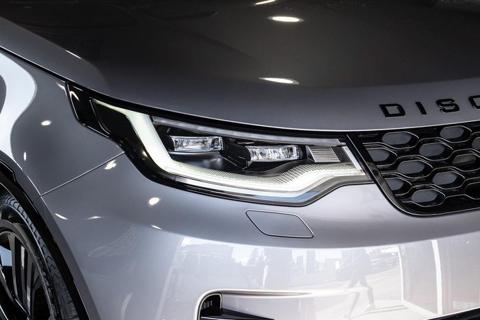2026 Land Rover Discovery D350 Dynamic SE