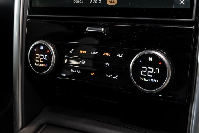 2026 Land Rover Discovery D350 Dynamic SE