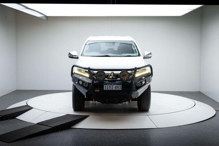 2017 Mitsubishi Pajero Sport