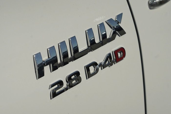 2023 Toyota Hilux SR