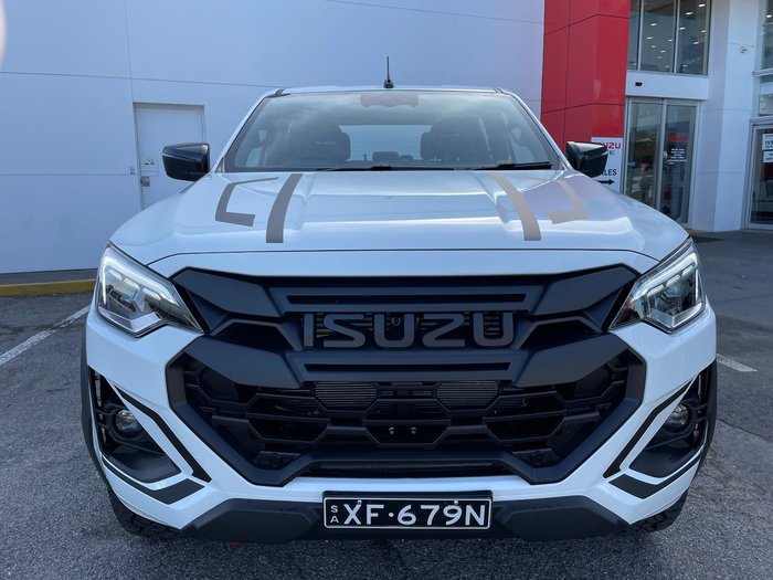 2025 Isuzu D-MAX BLADE