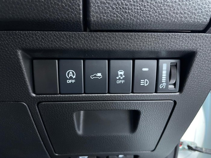 2025 Isuzu D-MAX BLADE