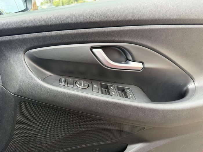 2017 HYUNDAI i30 ACTIVE