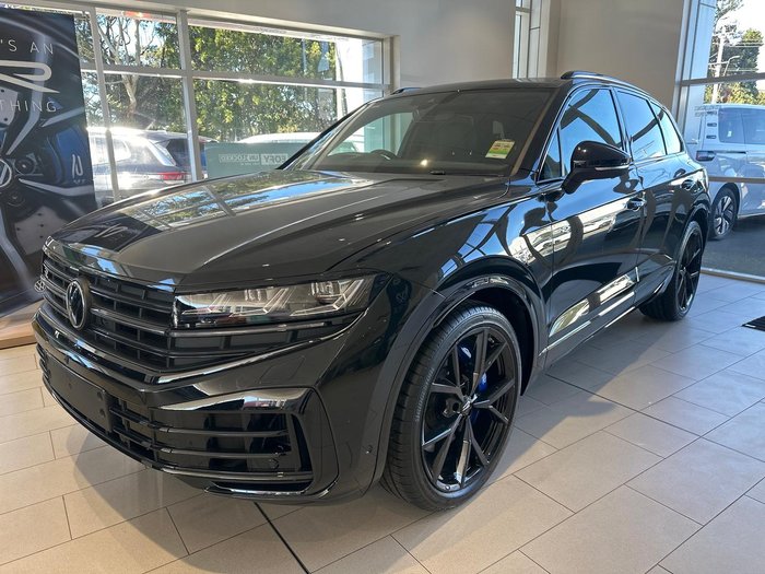 2025 Volkswagen Touareg R