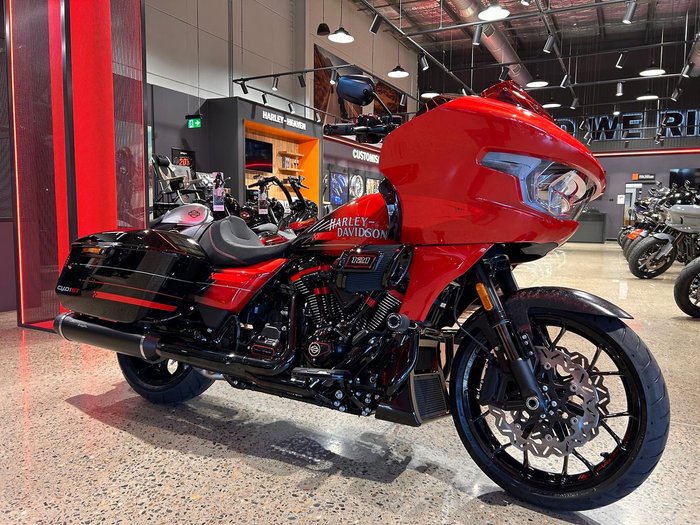 2026 Harley-Davidson CVO Road Glide ST 121 (FLTRXSTSE)