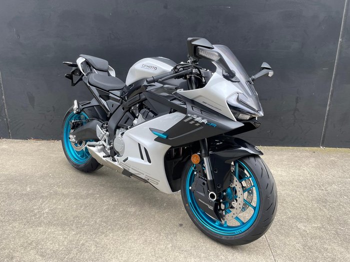 2026 CFMOTO 675SR-R SR White