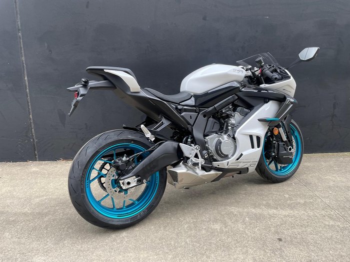 2026 CFMOTO 675SR-R SR White