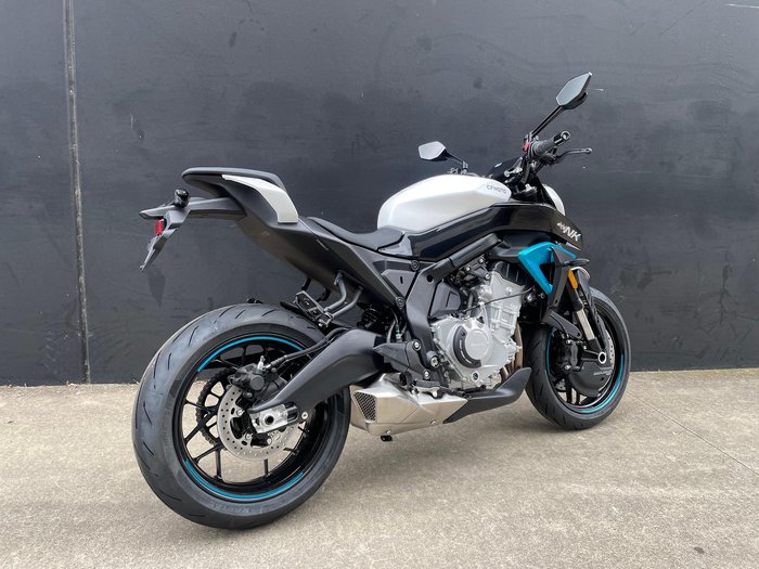 2026 CFMOTO 675NK NK White